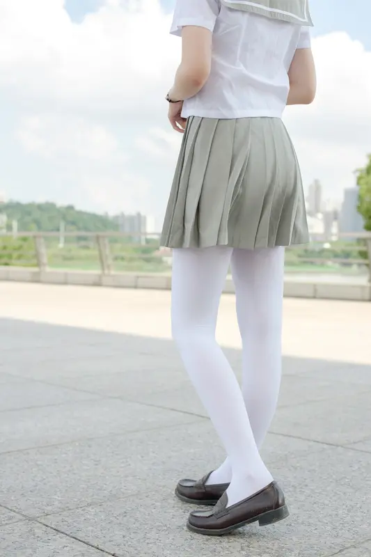 R15-026 - 森萝财团